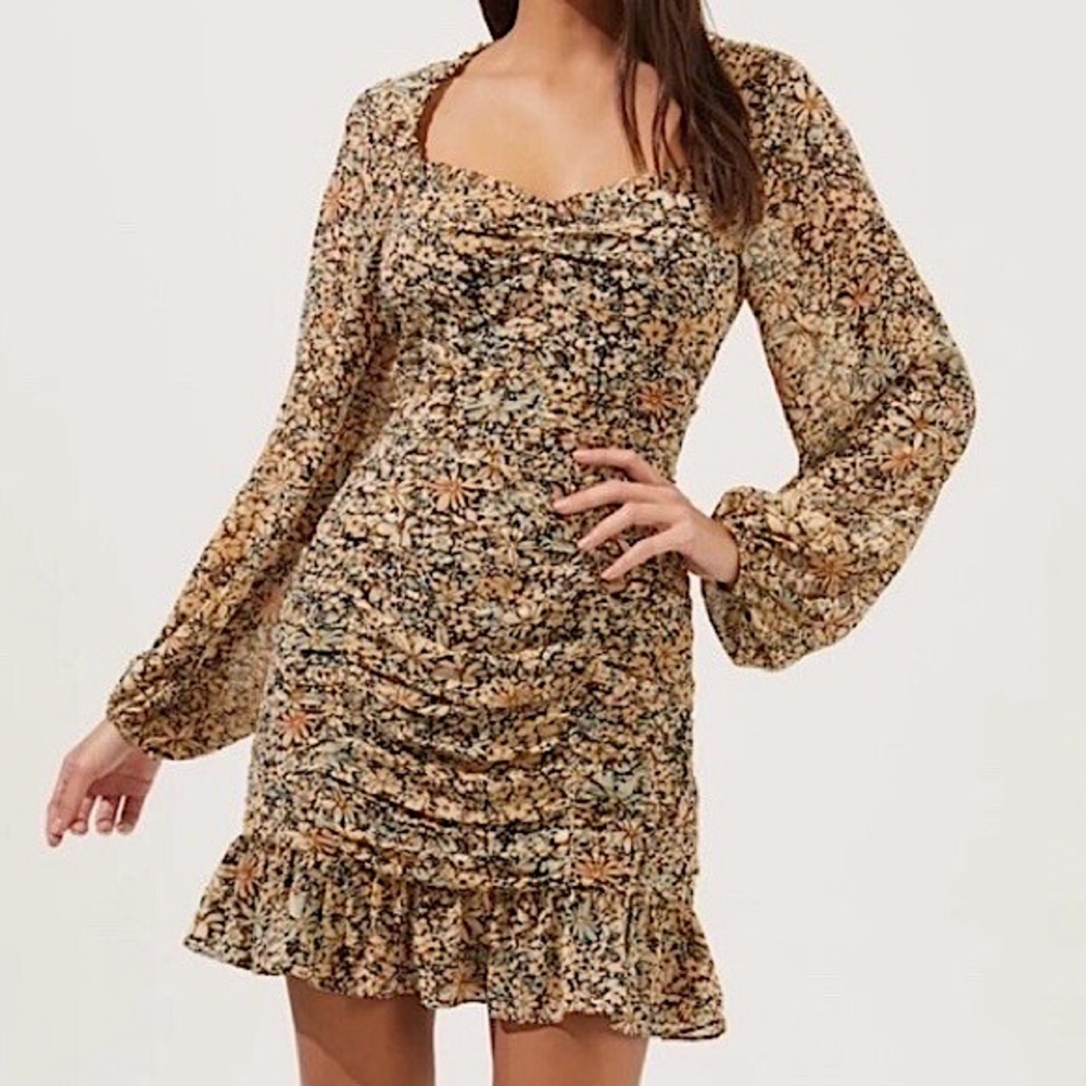 Astr Marcella Floral Ruched Dress with Bishop Sleeves and Sweetheart Neckline